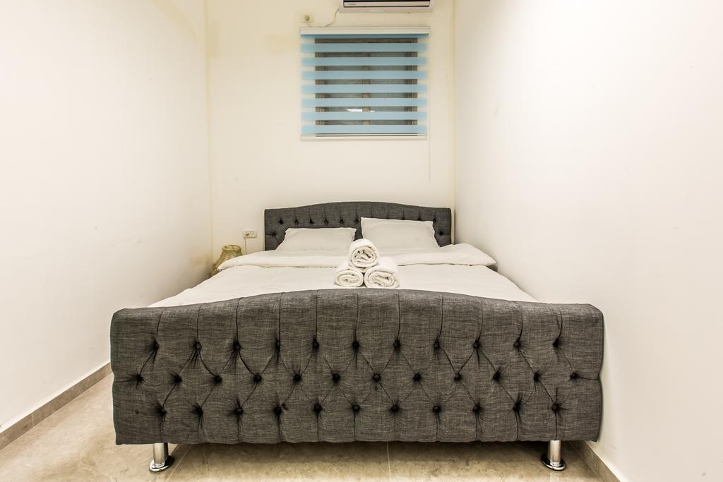 Sunset Beach Apartments 特拉维夫 外观 照片